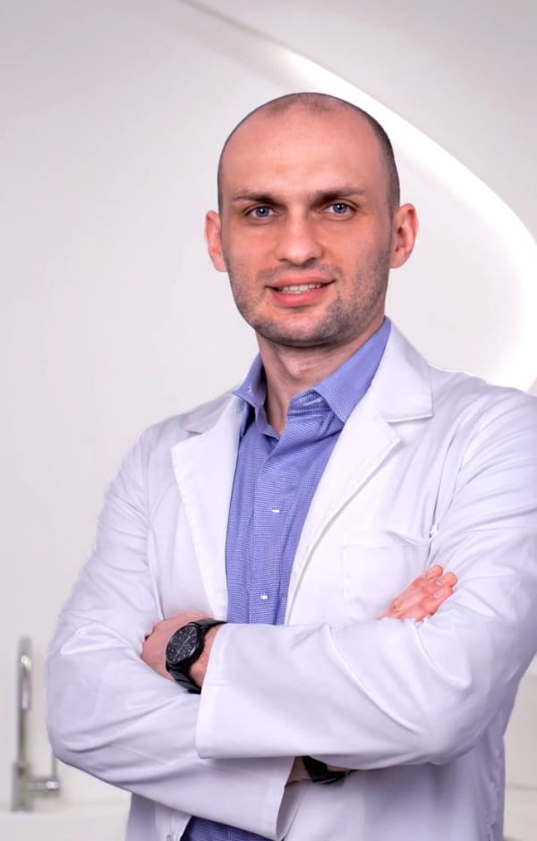 Доктор Бостанов Эльдар Альбертович